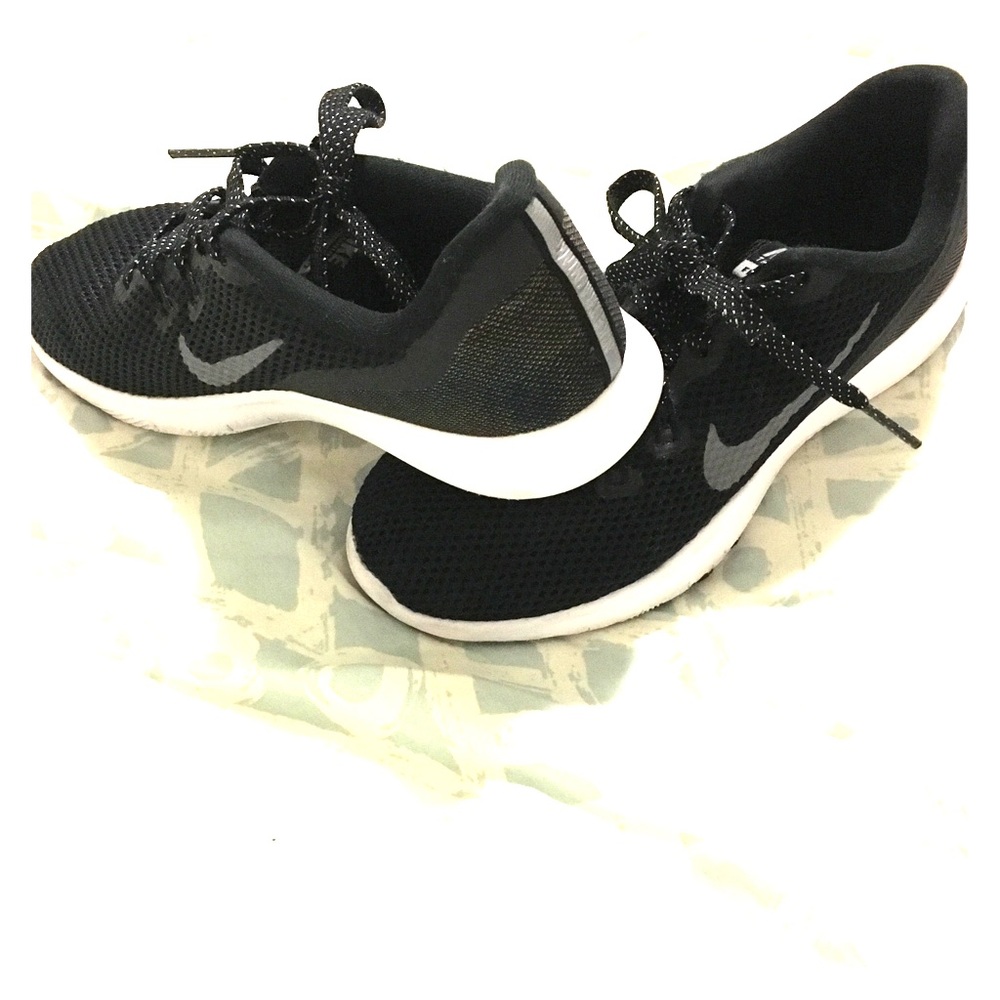 Nike training Flex TR 7 size 5.5